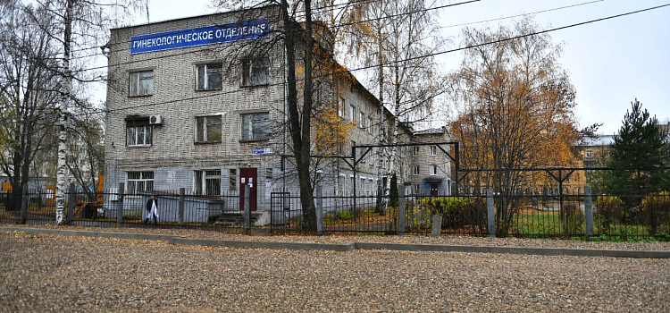 В Ярославле ремонтируют проезд к больнице имени Семашко_224471