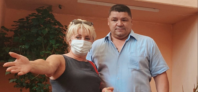 Депутат Госдумы Андрей Коваленко помог вернуть единственную аптеку жителям села Середа