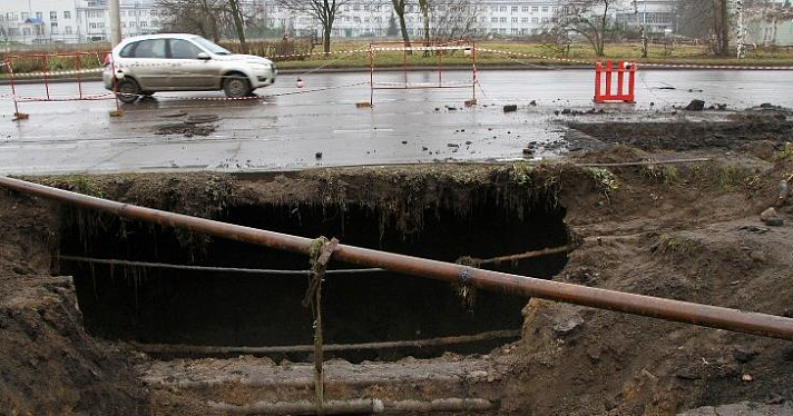 В Рыбинске устраняют обрушение части канализационного коллектора