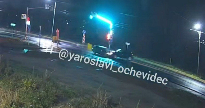 В Заволжском районе Ярославля в ДТП пострадали два человека