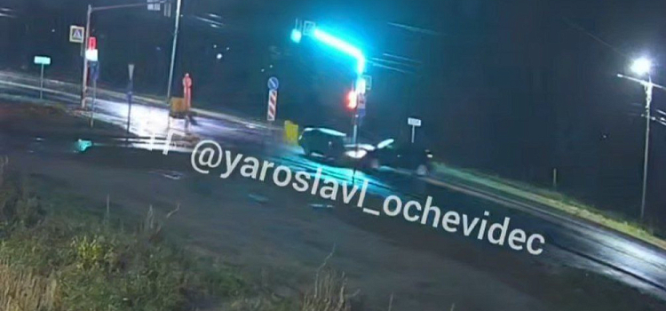 В Заволжском районе Ярославля в ДТП пострадали два человека