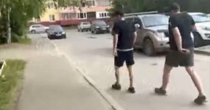 В Ярославле двое мужчин напали на двух девушек, приняв их за «наркоманок»