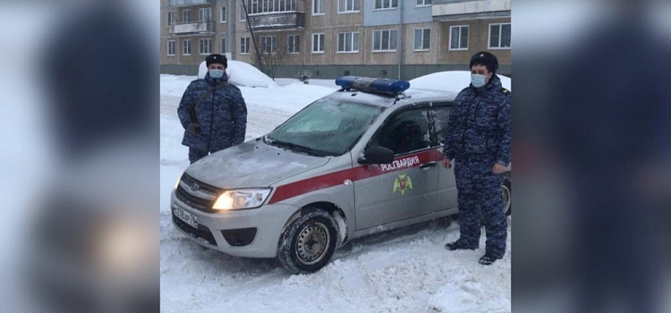 Лежал во дворе! В Ярославской области сотрудники Росгвардии спасли пенсионера