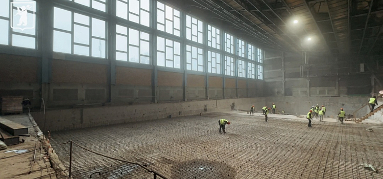 Трудность за трудностью: ярославцам рассказали, почему затянулся ремонт «Лазурного»_308653