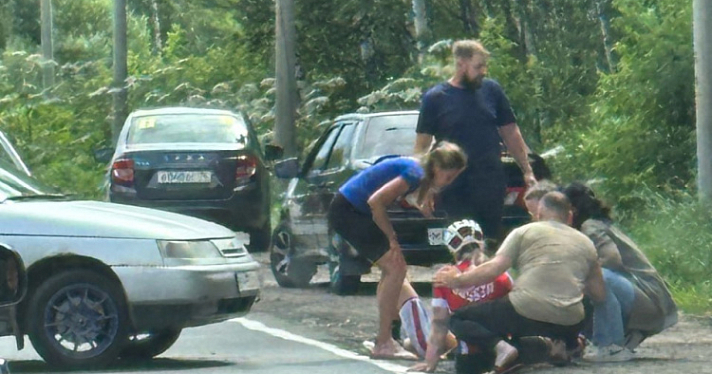 В Ярославле на окружной дороге сбили двух велосипедисток