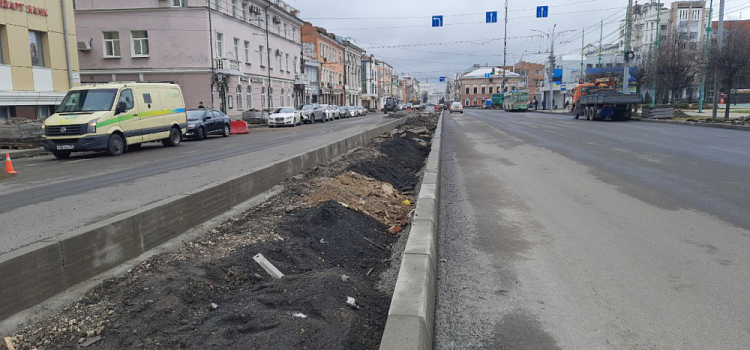 Будет работать автоматическая фиксация: в Ярославле на улице Свободы запретят парковку уже в декабре