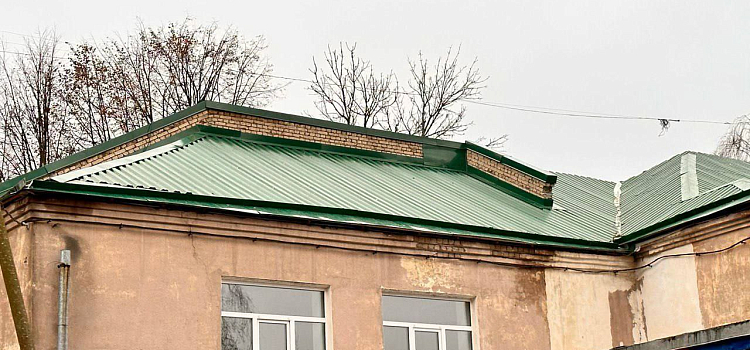 В Ярославле прокуратура проверила затянувшийся ремонт крыши детского сада_256390