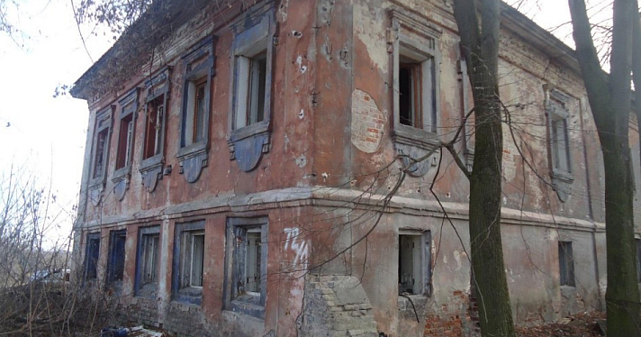 Редкий образец постройки в стиле барокко: в Ярославле продадут двухвековой дом за рубль_251598