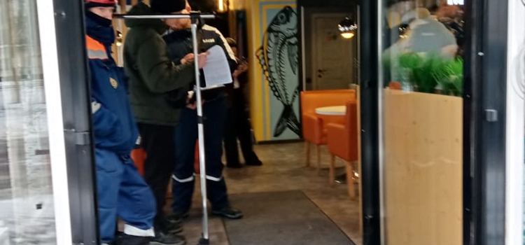 В ярославском парке сносят здание кафе_308486