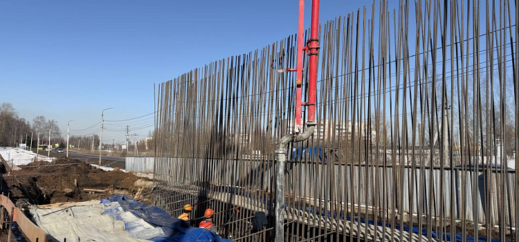 Завершающая часть фундамента: ярославцам показали, как продвигается строительство моста через Волгу_313152