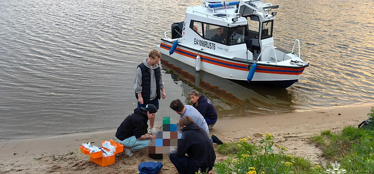 «Бросились в воду»: в Ярославле едва не утонувший подросток находится в реанимации _322018