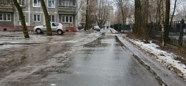 В Дзержинском районе Ярославля прокуратура проверила подъезд к детскому саду_291363