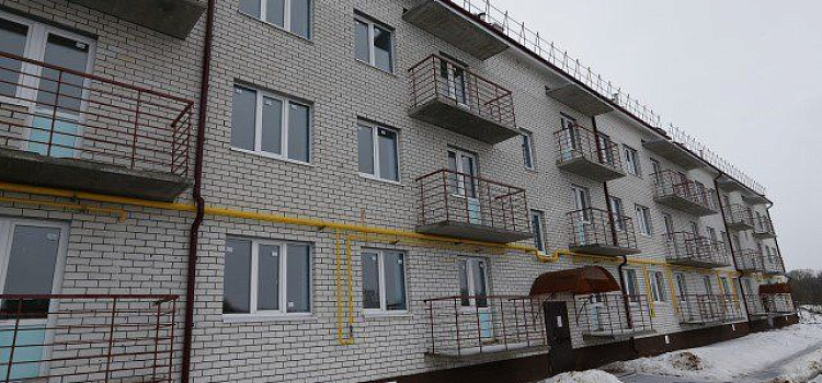 В Ярославле ветеран ВОВ переезжает в новую квартиру _90342