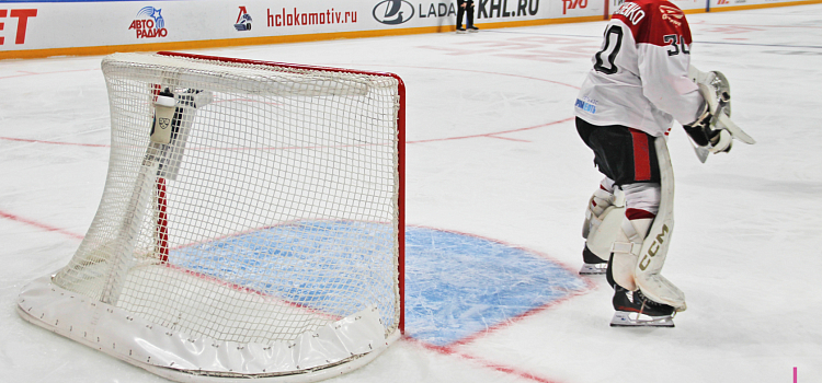 Ярославский «Локомотив» проиграл первый домашний матч четвертьфинала_267833