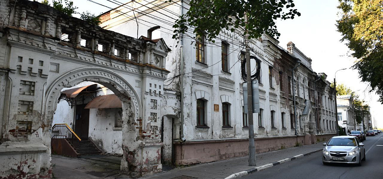 В Ярославле на торги выставили здание богадельни купца Вахрамеева_301707