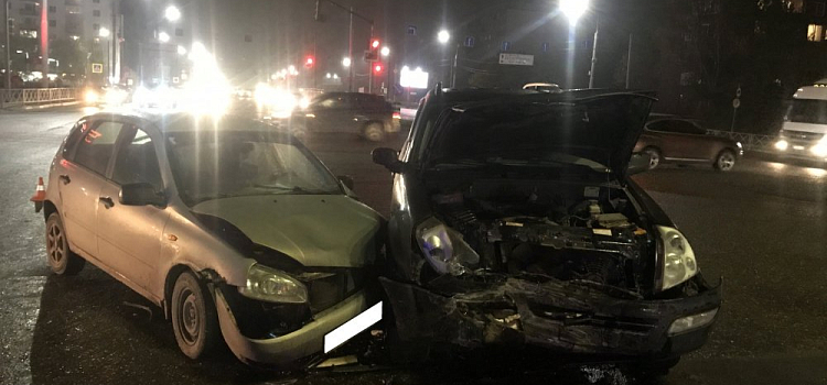 В ДТП на Московском проспекте пострадали люди