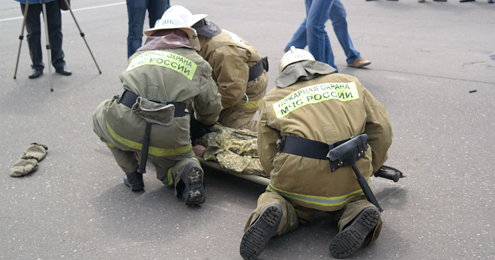 На «Шиннике» проходят соревнования добровольных пожарных бригад (Фото)_69622