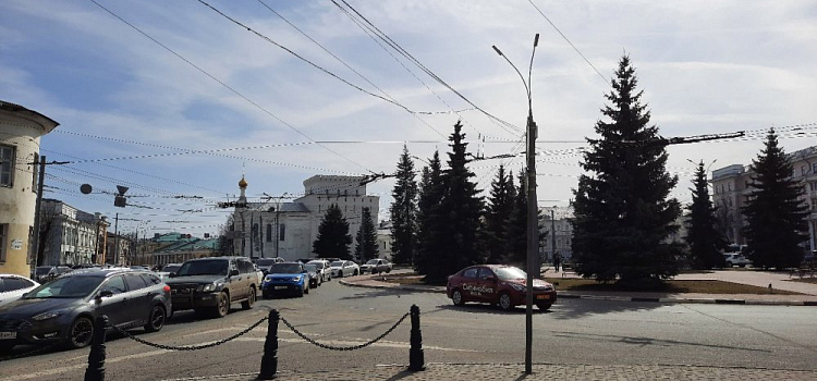 Центр Ярославля встал в пробки: где именно