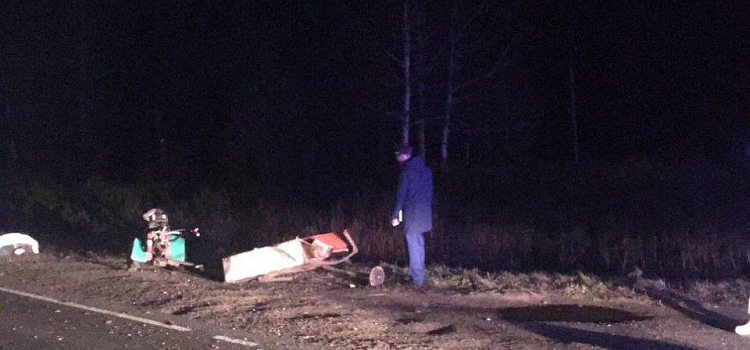 В Ярославской области ищут водителя, который скрылся после смертельного ДТП с мотоблоком_256590