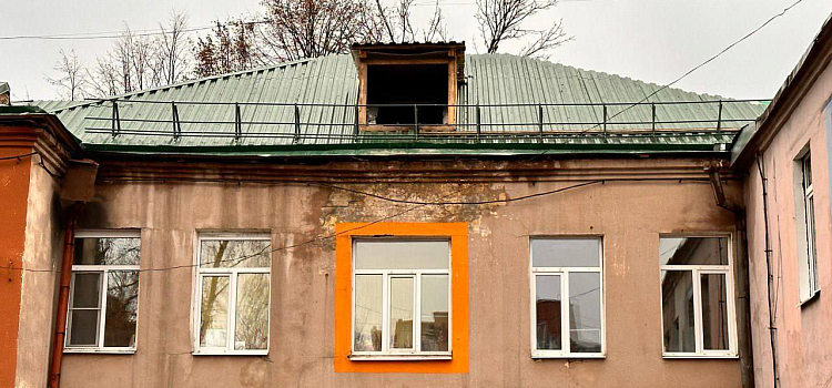 В Ярославле прокуратура проверила затянувшийся ремонт крыши детского сада_256389