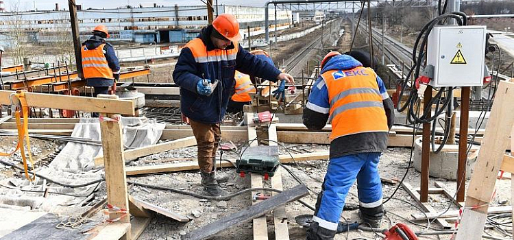 Закрытый участок Добрынинского путепровода откроют в апреле