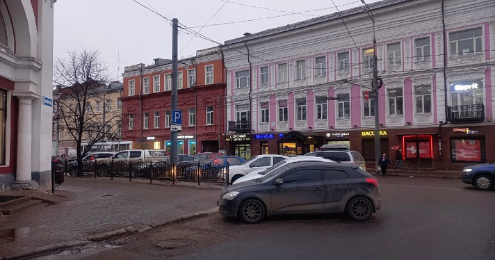 В центре Ярославля изменят организацию парковки и движение общественного транспорта