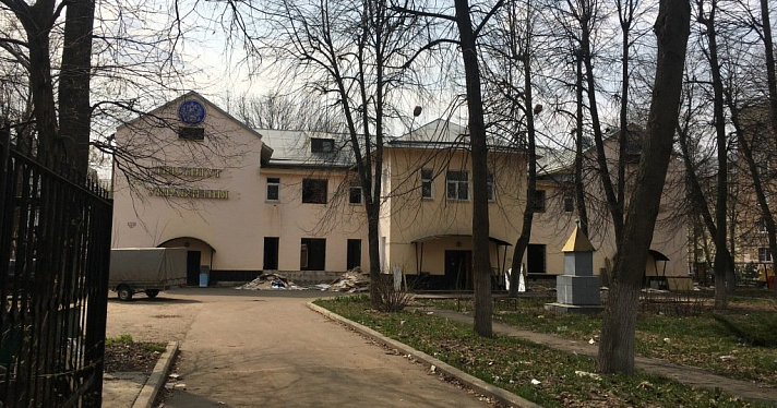 Ольга Мазанова потребовала проверить законность демонтажа здания бывшего детского сада завода синтетического каучука в Ярославле_157795