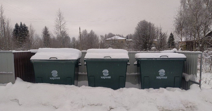 Компания «Хартия» призывает УК и ТСЖ контролировать проезды к местам накопления мусора в условиях снегопадов