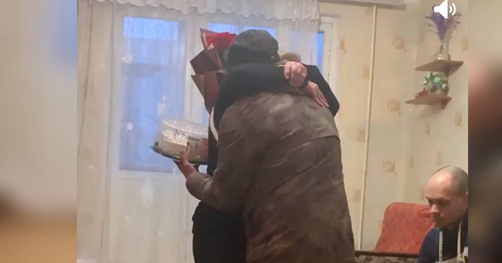 Рыдала от счастья: бездомная из Ярославля нашла второго сына