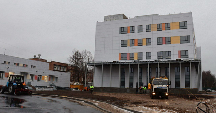 Прокуратура Ярославской области поторопила подрядчиков со строительством корпуса детской клинической больницы