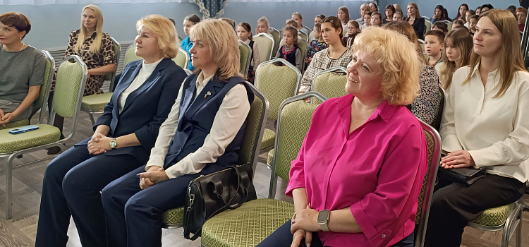 В Дзержинском районе Ярославля открыли обновлённые школы искусств «Канцона»_324468