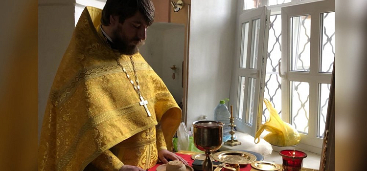 Священник рассказал, как отмечать Пасху тем, кто не постился