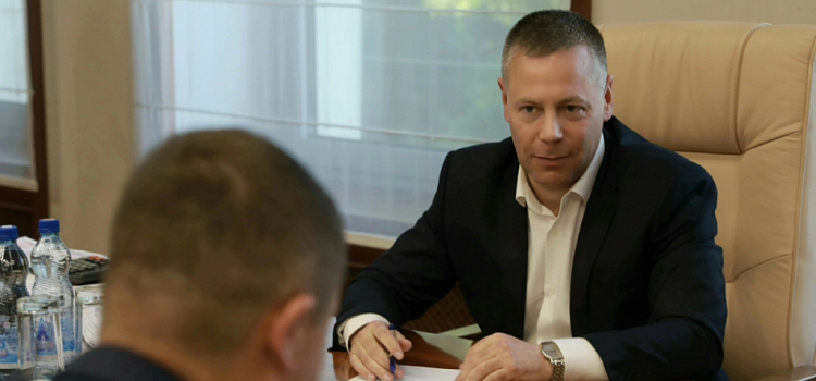 «Людей интересуют вопросы здравоохранения, дорог, благоустройства, ЖКХ»: Михаил Евраев посетил Переславль-Залесский_241874