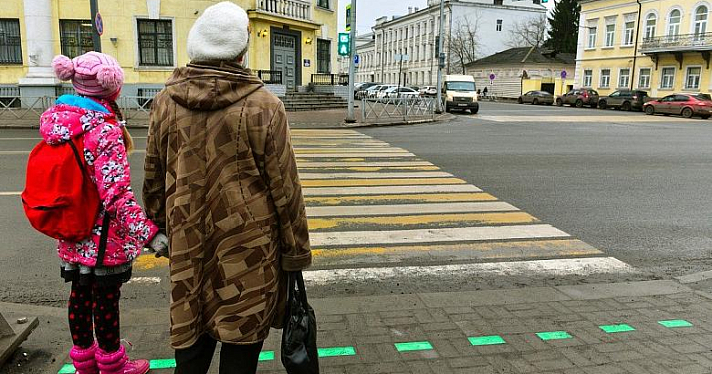 Пешеходные переходы Ярославля оборудуют тротуарной светодиодной LED-плиткой