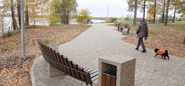 Парк на набережной Волги в Угличе благоустроили в рамках нацпроекта_223852