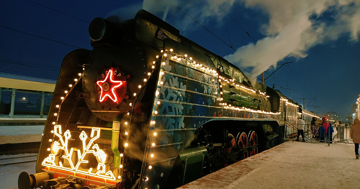 «Это настоящее путешествие в сказку для детей»: что увидели ярославцы в поезде Деда Мороза_230649