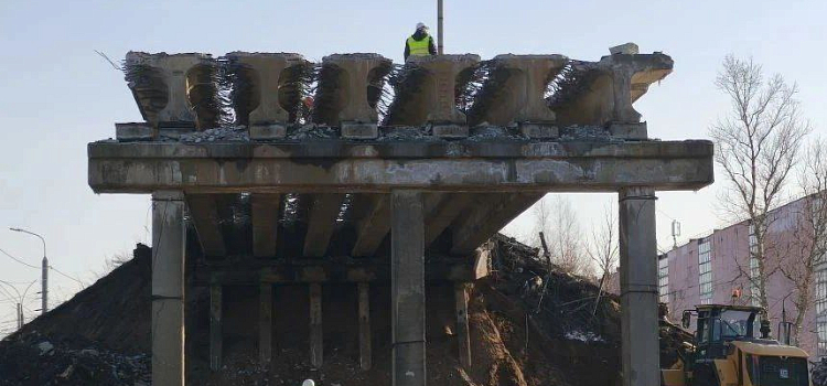 В Ярославле почти разобрали трамвайный путепровод у «Лакокраски»_313049