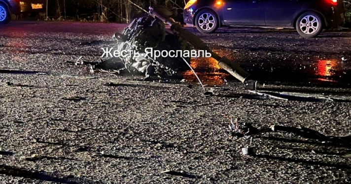 Погиб на месте: под Ярославлем произошло тройное ДТП_239023