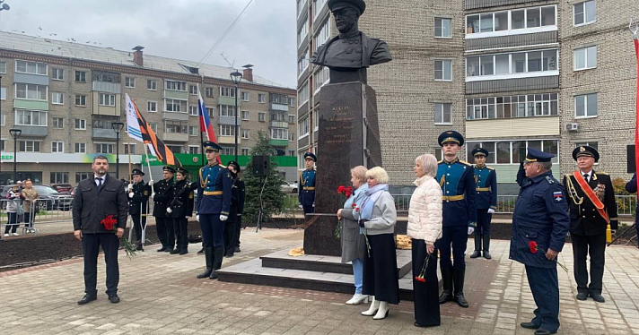 В Рыбинске открыли памятник маршалу Жукову на обновлённой площади его имени