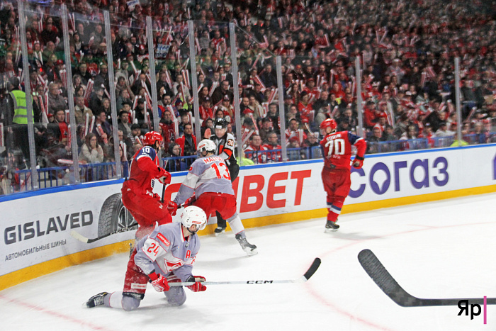 Ярославский «Локомотив» сломил сопротивление «Спартака» в первом матче плей-офф