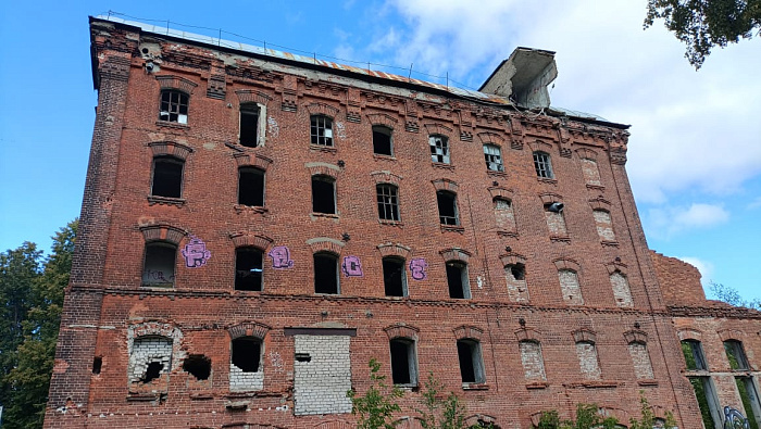 В Ярославской области выставили на торги сразу восемь изъятых памятников