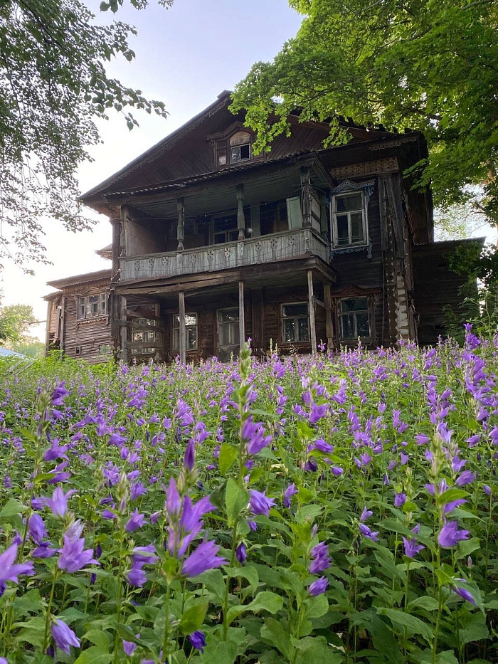 В Ярославской области снесли старинную усадьбу