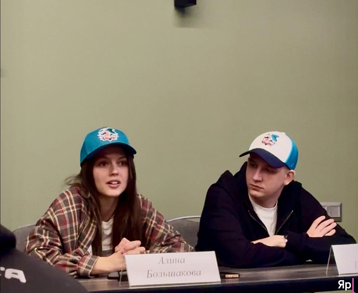 «Молодёжка рулит!»: как звёзды сериала устроили праздник в Ярославле и чуть не затмили хоккей