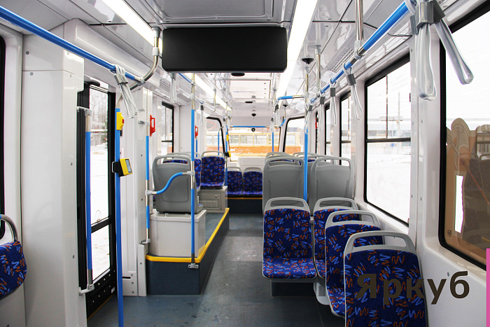 Первый новый трамвай познакомился с ярославскими рельсами: рассматриваем вагон изнутри и снаружи