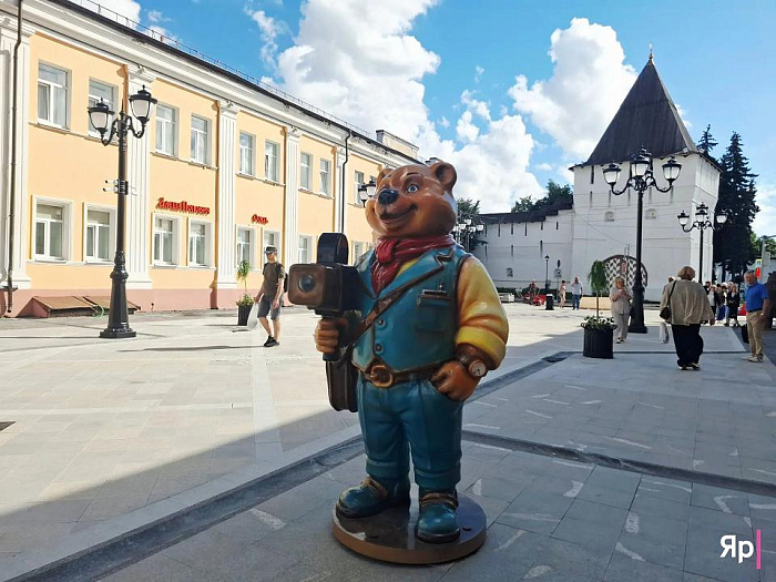 Медведи, попкорн и растения в кадках: как выглядит вторая новоиспечённая пешеходная улица в Ярославле