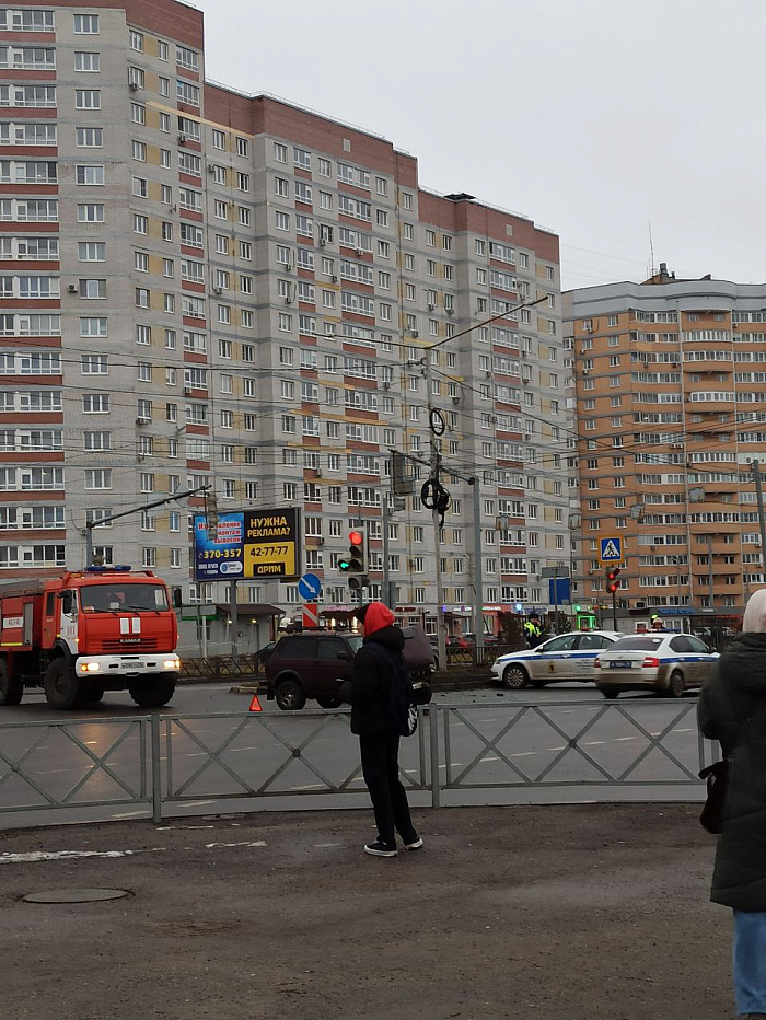 В Ярославле «Нива» протаранила автомобиль ГИБДД