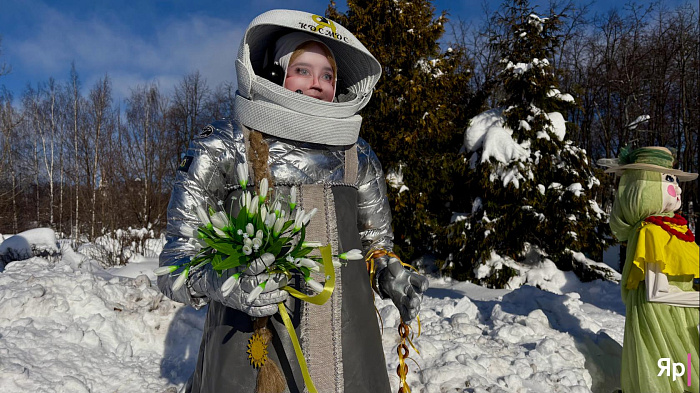 Душа отмерзает и начинает расцветать: в Ярославле проходит XV выставка масленичных кукол на острове Даманский