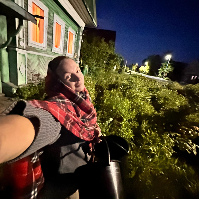 «Глаза боятся, а руки делают»: ярославна променяла городскую суету на старый дом за 400 тысяч
